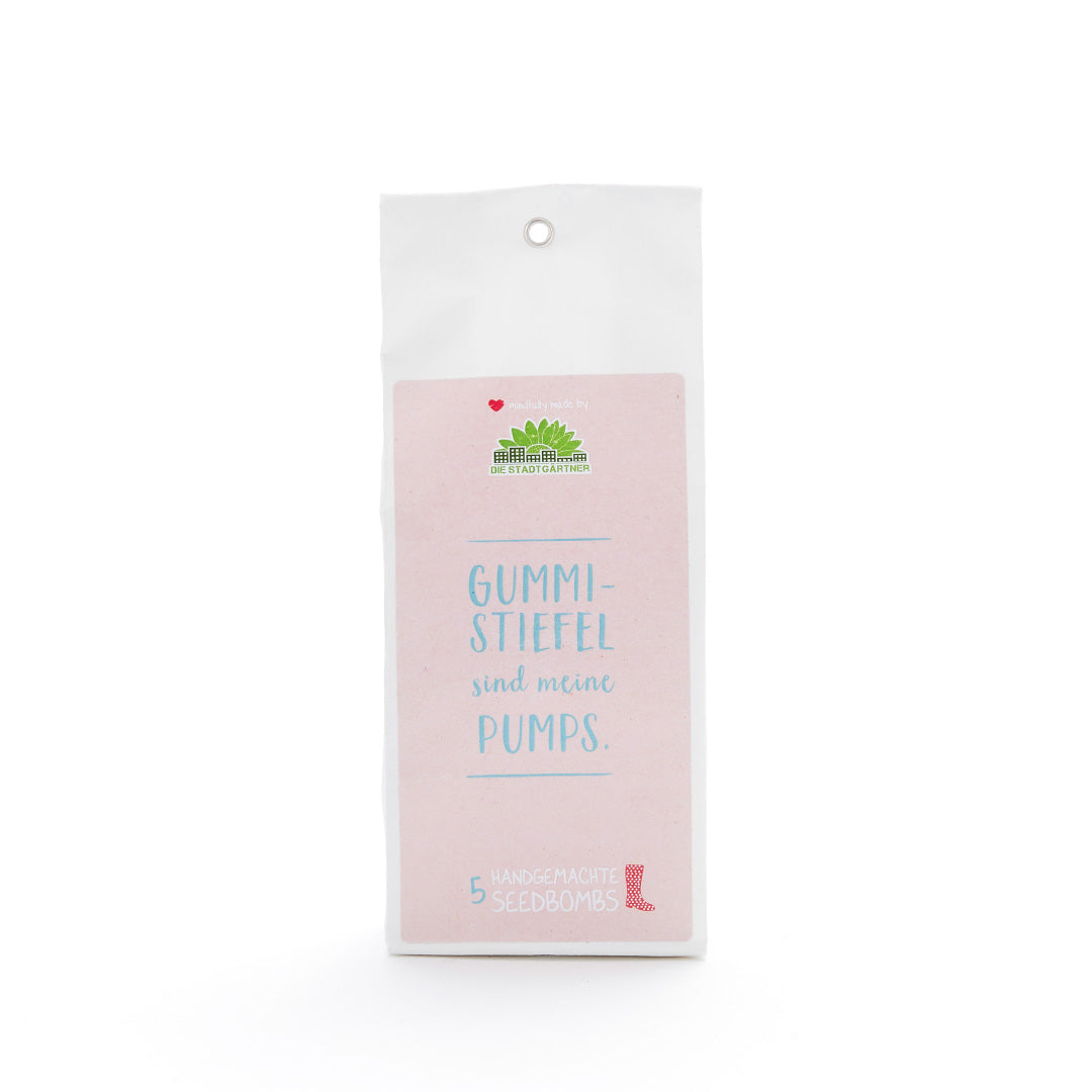 Verpackung von handgemachten Seedbombs mit dem Text "Gummistiefel sind meine Pumps."
