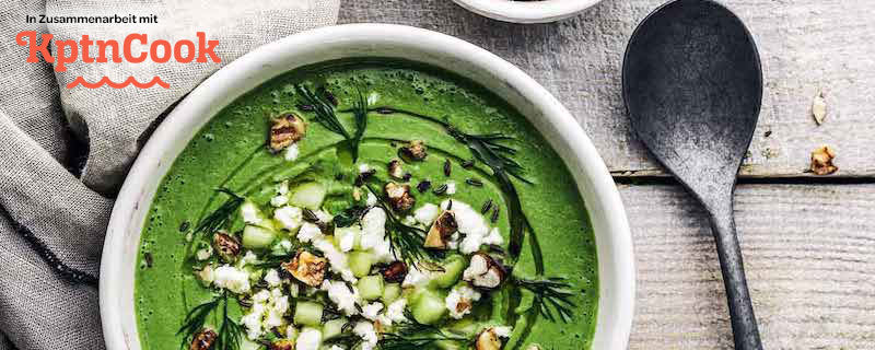 Frische Gurken-Gazpacho mit Schafskäse