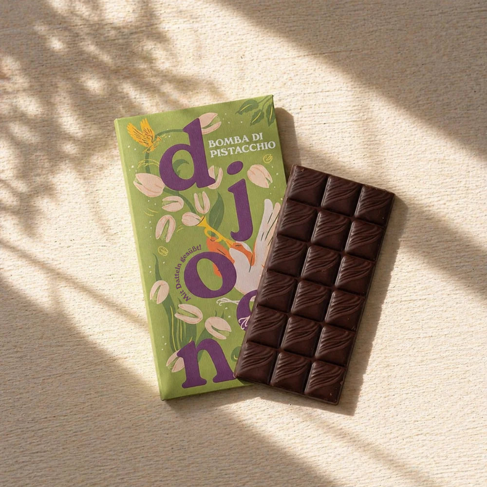Date Chocolate: Pistachio Bomb (Organic)